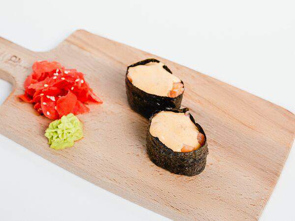 Снекмаркет - Гункан с лососем