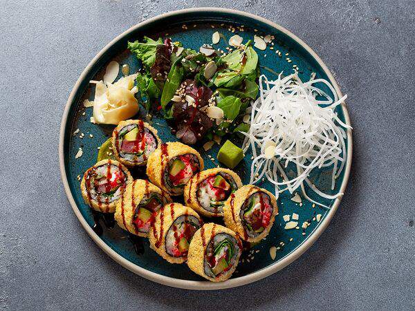 Goya - Горячий ролл с тунцом