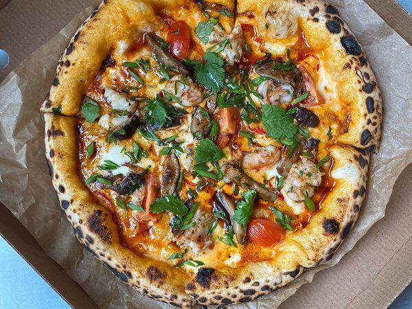 Pulcinella Pizzeria - Пицца Том ям