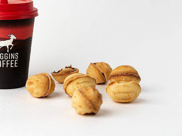 Baggins coffee - Орешки со сгущенкой