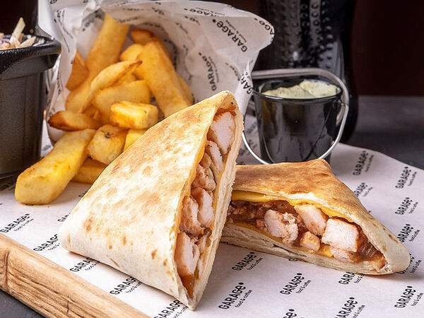 Garage - Тостада с курицей