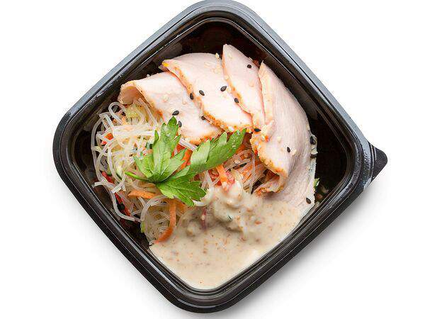 ПиццаФабрика - Салат с фунчозой и индейкой