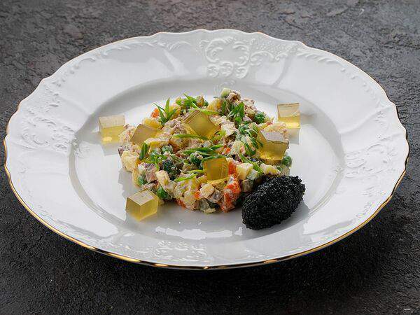 Ресторан Каре - Оливье с розовой телятиной