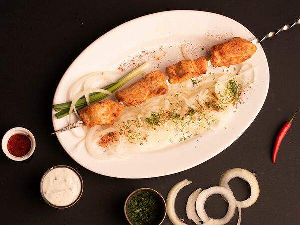 Steklo Grill & Bar - Шашлык из куриного филе