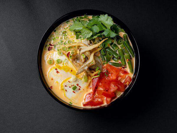 Joly Woo - Том Кха с рисом и курицей