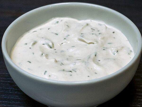 Мясо на углях - Соус Чесночный