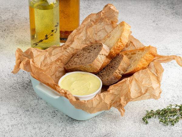 Лево Право - Чиабатта с зеленым маслом