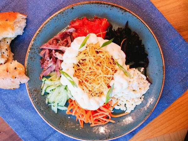 Хачапурия - Салат Солнце Батуми