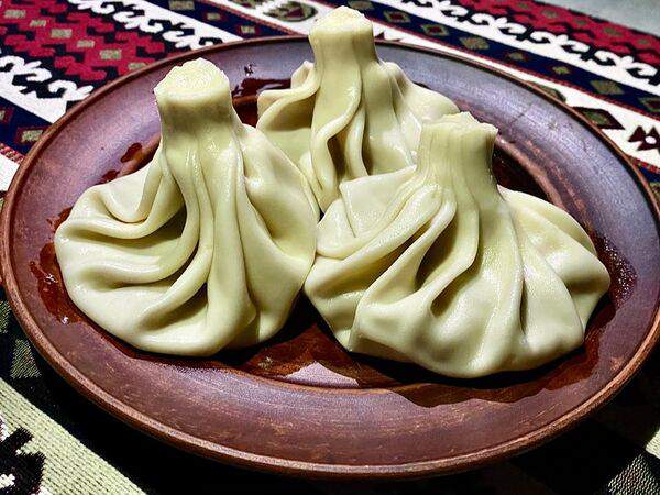 Боржоми - Хинкали со cвининой и говядиной