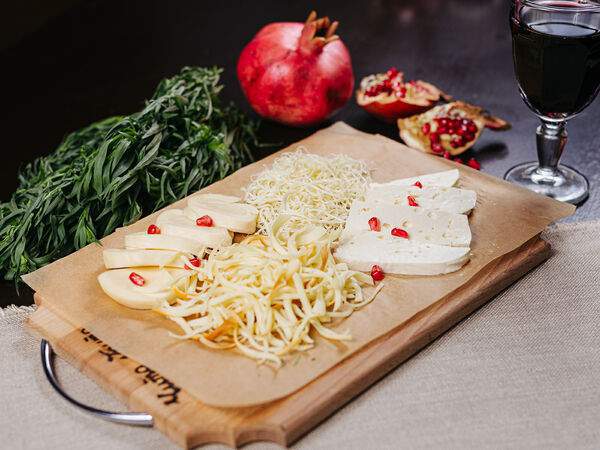 Чито Грито - Ассорти кавказских сыров