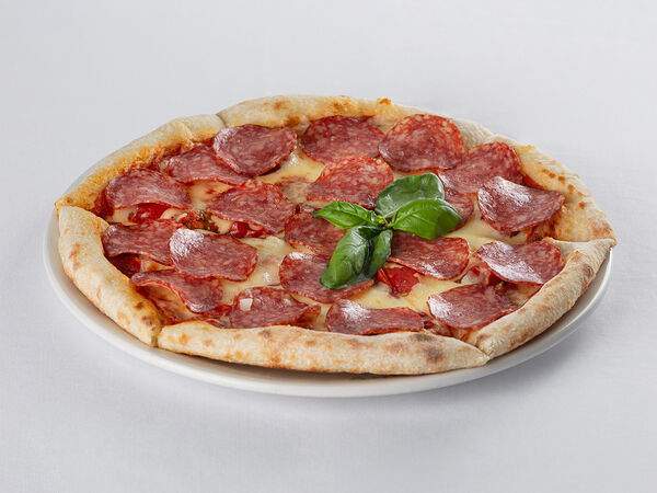 АндерСон - Пицца с пепперони, перцем халапеньо и запеченными томатами