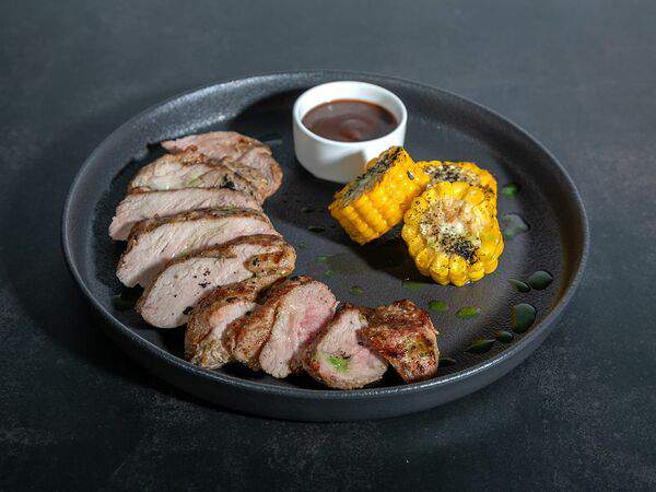 Happyterria - Стейк из свинины с кукурузой