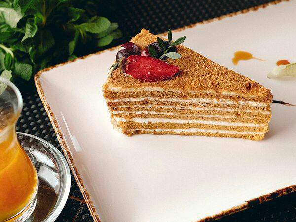 Кафе Хачапуридзе - Торт медовый