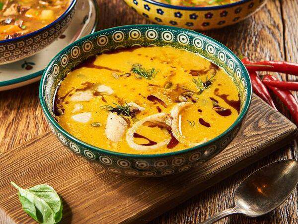 Сыроварня Чизерия - Крем-суп из тыквы с кальмаром