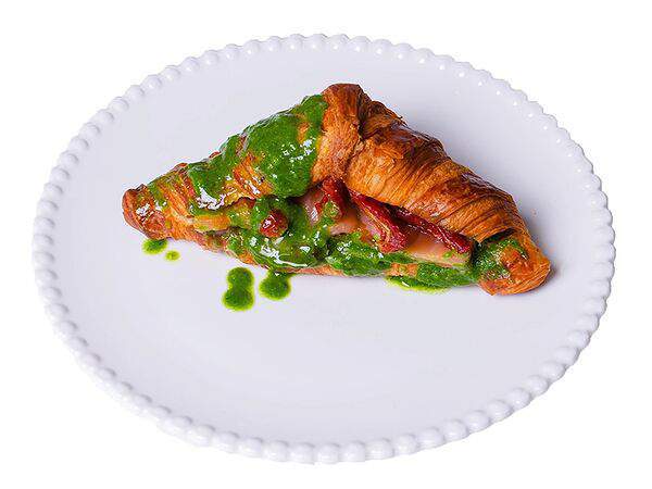 Кафе де Cалют - Круассан Лосось