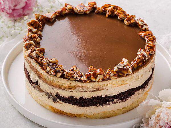 Baggins coffee - Торт Соленая Карамель