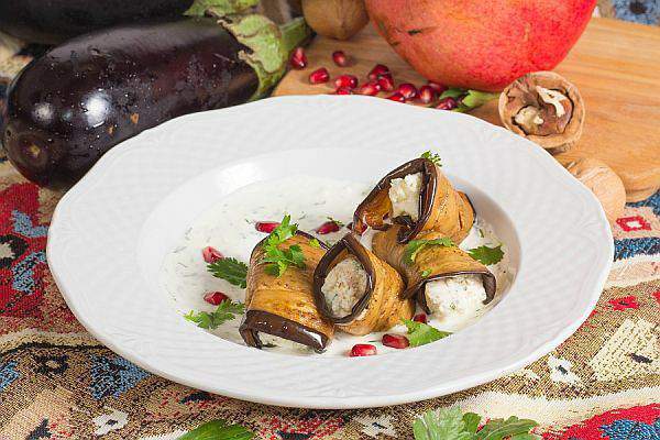 Мушмула - Баклажаны с надуги и мацони