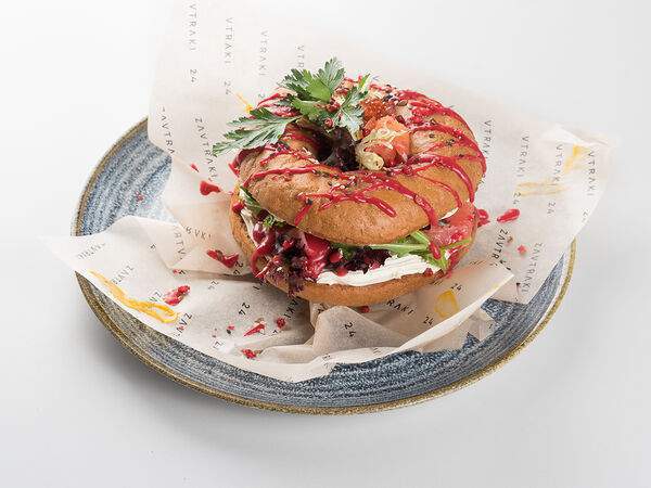 Zavtraki 24 - Ржаной бейгл с форелью