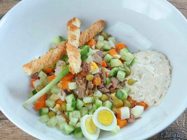 Дюжина - Салат От Люсьена Оливье с говяжьим языком