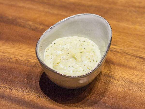 Сулугуни - Соус Тартар