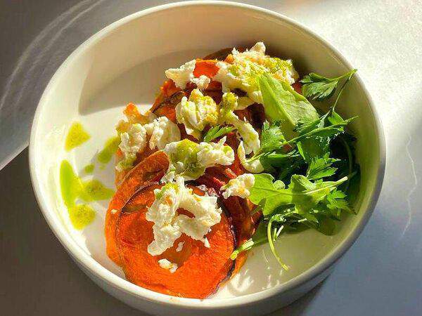 Ресторан 101 - Овощной рататуй с сыром моцарелла