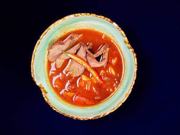 Эндорфин - Пряный суп с фасолью и говяжьим ростбифом