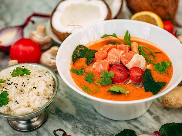 Городское кафе Дружба - Том Ям с семгой