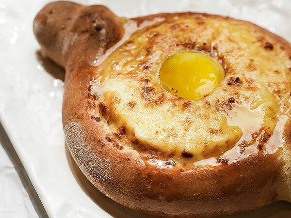 Pirosmani - Хачапури по-аджарски