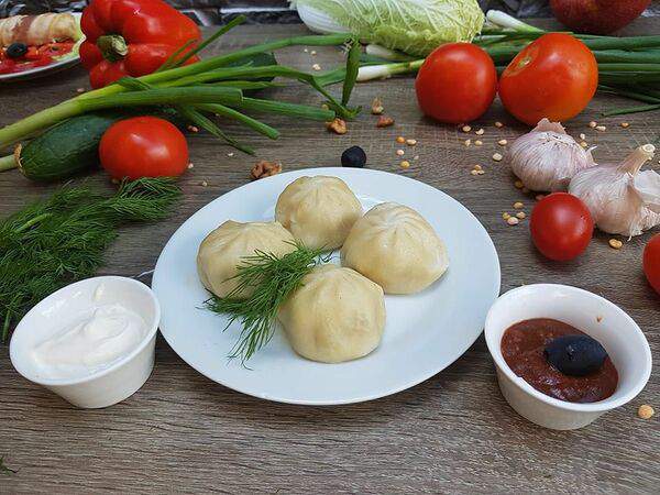 Ланч-кафе Baza Plaza - Хинкали грузинские со сметаной