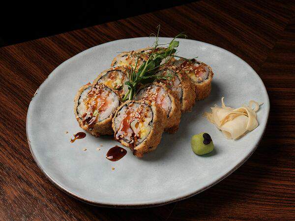 Clan - Кранч ролл с манго, авокадо, тунцом и лососем