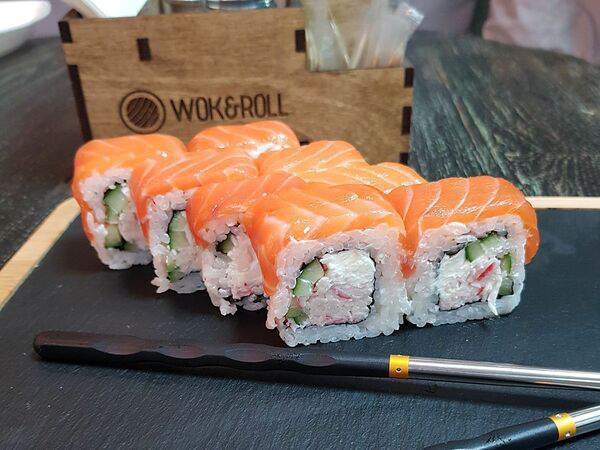 Wok & Roll - Ролл Филадельфия роял