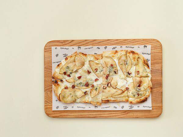 Pizza Point - Пицца груша и горгонзолла