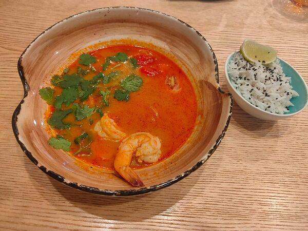 Манэки - Том Ям Coconut