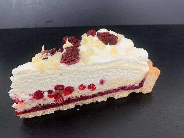 Пекарня Буханка - Пирожное Бруснично-кремовый пирог