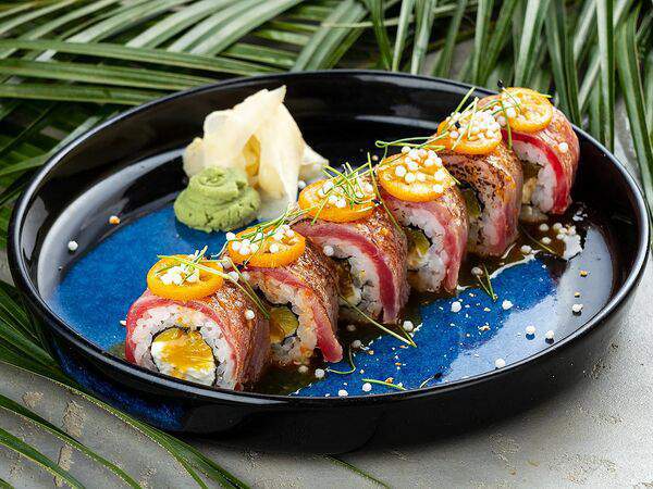 Yoki Cafe - Ролл Апероль с опаленным тунцом