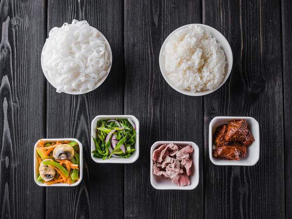 Pho Bo Галерея - Рисовая лапша