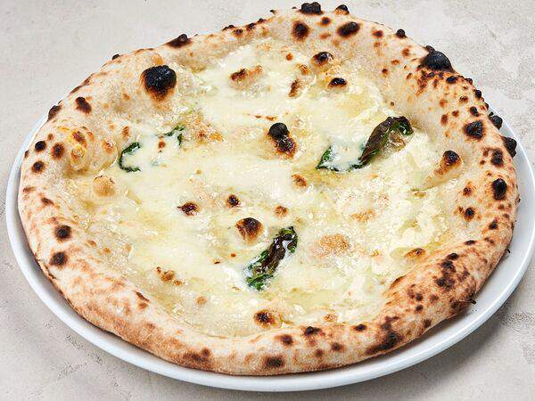 Centrale - Пицца Четыре Сыра