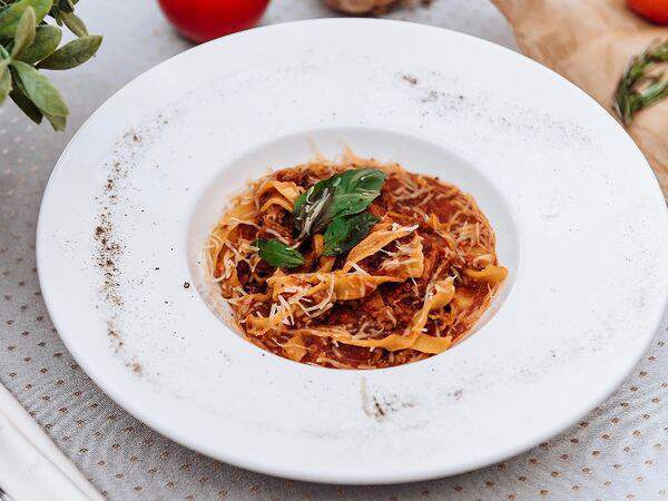 Антонио - Тальятелле болоньезе