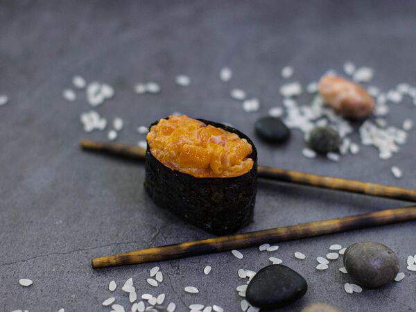 У дяди Вани - Гункан с лососем