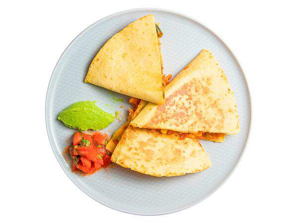 Мандарин - Кесадилья с цыплёнком, халапеньо и соусом гуакамоле