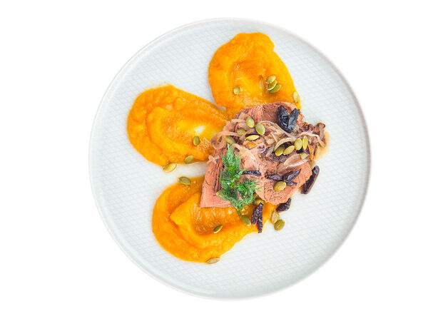 Мандарин - Филе телятины с черносливом и тыквенным пюре