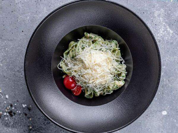 Gagarin Gastro Bar - Паста с курицей и каперсами