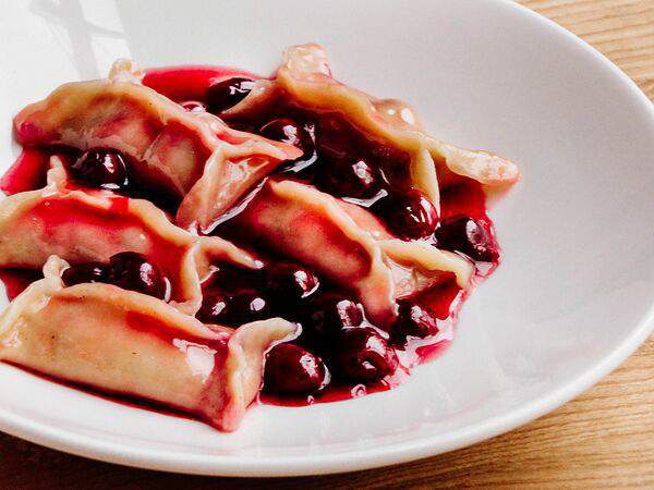 Белуга - Вареники с вишней