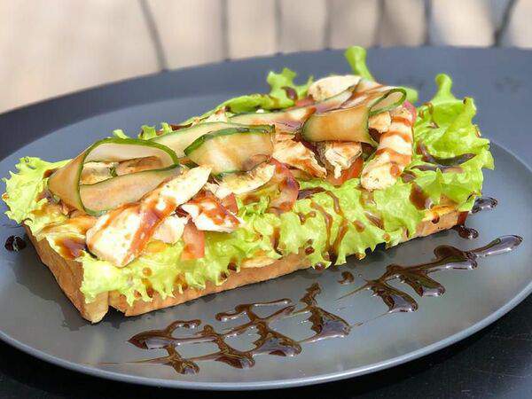BB Cafe - Вафли с курицей