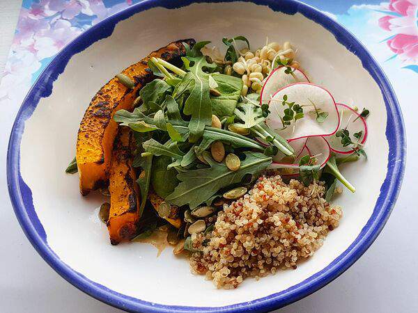 Белый берег - Салат с киноа и тыквой