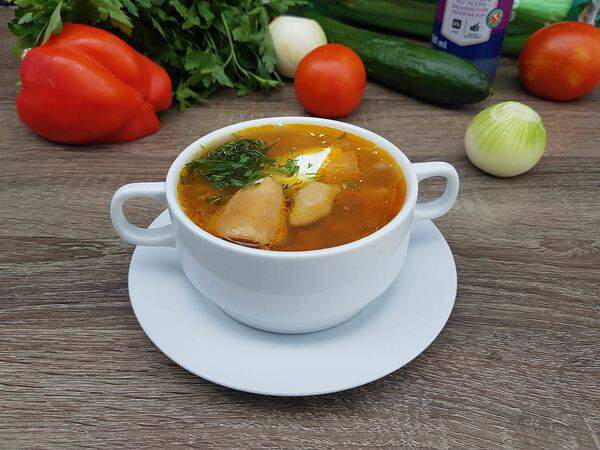 Ланч-кафе Baza Plaza - Суп из белых грибов с курицей