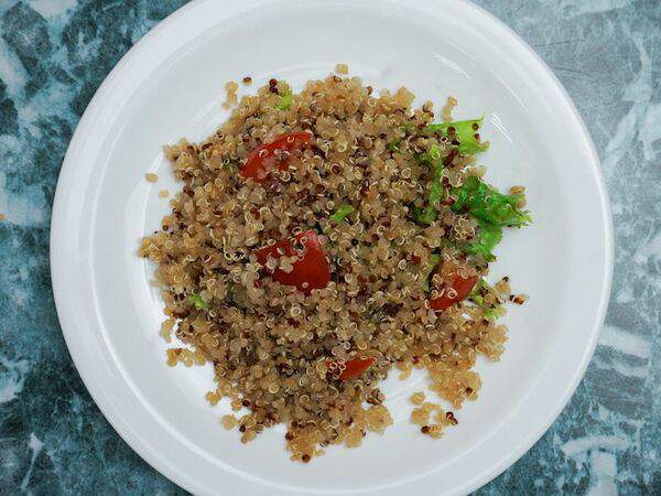 Бутик вкусной еды - Киноа с оливковым маслом