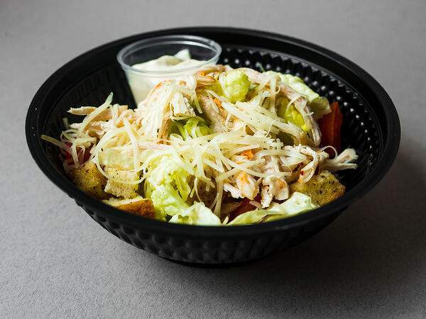 Street Market Food&Coffee - Салат Цезарь с курицей