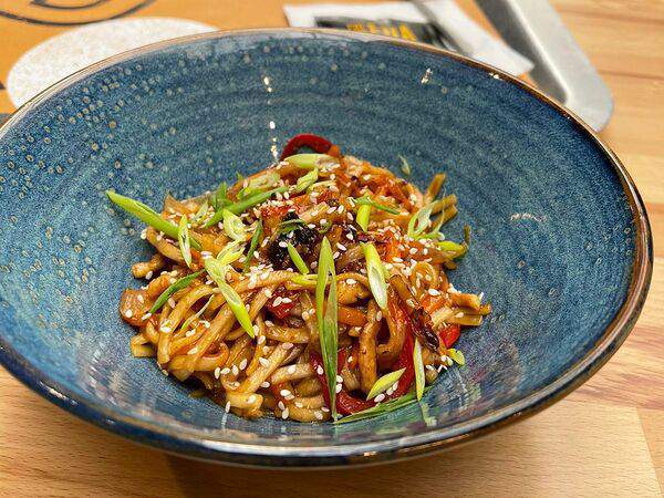 Гастромаркет The Eda - Вок с куриным филе