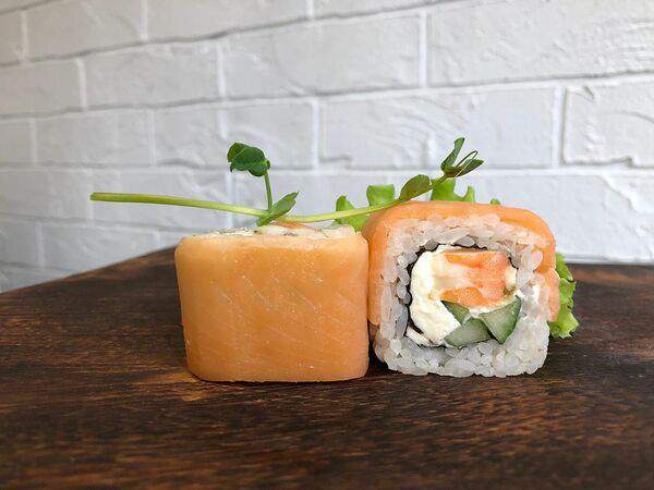 Дон Хуан - Филадельфия с копченым лососем и креветкой